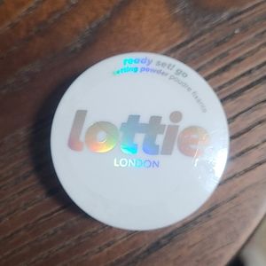 SETTING POWDER  BY Lottie LONDON